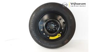 Used Jackkit + spare wheel Opel Antara (LA6) 3.2 V6 24V 4x4 Price € 150,00 Margin scheme offered by Autodemontage Vrijhoeven B.V.