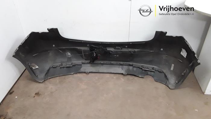 Stoßstange hinten van een Opel Astra K 1.0 SIDI Turbo 12V 2017