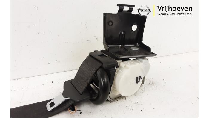 Set of seatbelt tensioners from a Opel Astra K 1.0 Turbo 12V 2016