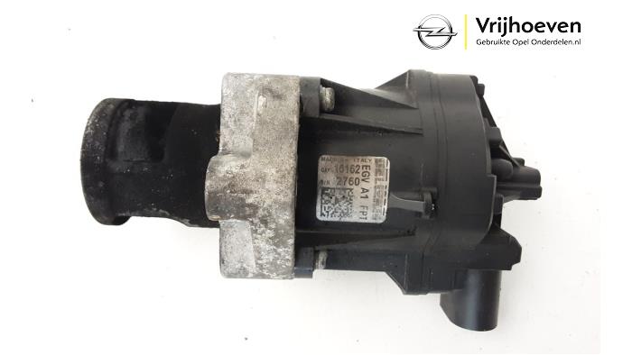 EGR valve from a Opel Combo 1.6 CDTI 16V ecoFlex 2013