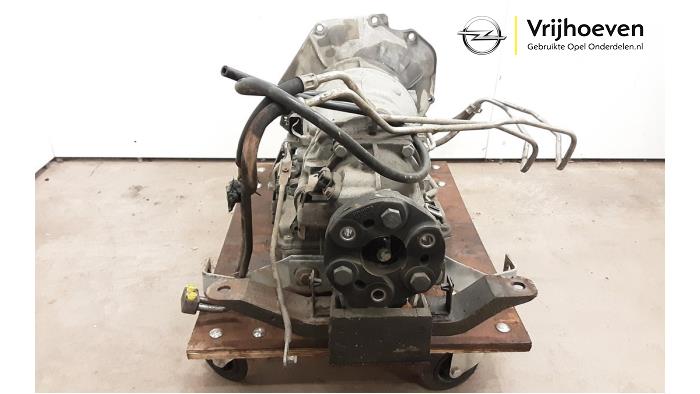 Getriebe van een Opel Omega B (25/26/27) 2.6 V6 24V 2003