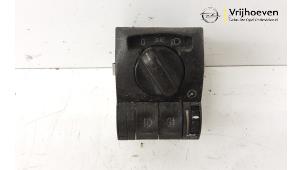 Used Light switch Opel Omega B (25/26/27) 2.6 V6 24V Price € 20,00 Margin scheme offered by Autodemontage Vrijhoeven B.V.