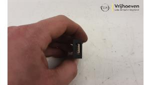 Used AUX / USB connection Opel Astra Price € 10,00 Margin scheme offered by Autodemontage Vrijhoeven B.V.