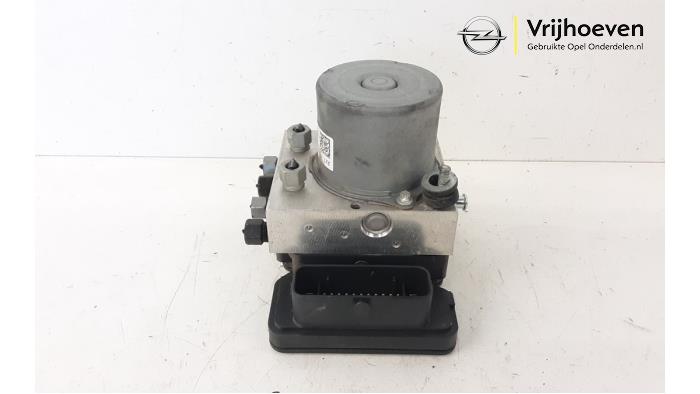 Usagé Bloc ABS Opel Karl 1.0 12V Prix € 60,00 Règlement à la marge proposé par Autodemontage Vrijhoeven B.V.