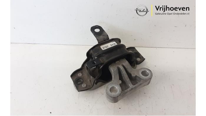 Used Engine mount Opel Karl 1.0 12V Price € 25,00 Margin scheme offered by Autodemontage Vrijhoeven B.V.