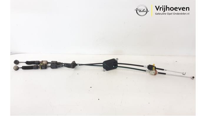 Gearbox shift cable from a Opel Karl 1.0 12V 2016