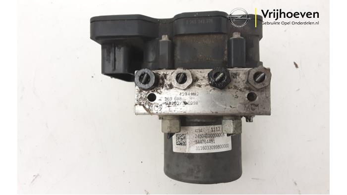 ABS pump from a Opel Karl 1.0 12V 2016