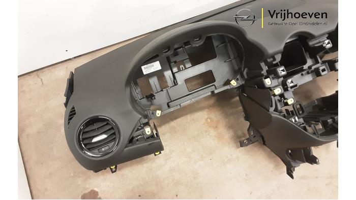Airbag set + dashboard z Opel Adam 1.4 16V 2018
