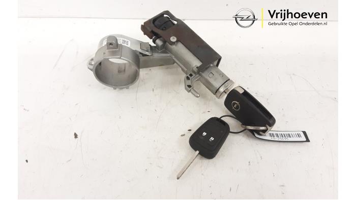 Cerradura de contacto y llave de un Opel Adam 1.4 16V 2018