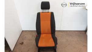 Używane Fotel lewy Opel Agila (B) 1.2 16V Cena € 50,00 Procedura marży oferowane przez Autodemontage Vrijhoeven B.V.