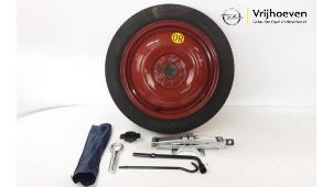 Used Jackkit + spare wheel Opel Agila (B) 1.2 16V Price € 75,00 Margin scheme offered by Autodemontage Vrijhoeven B.V.