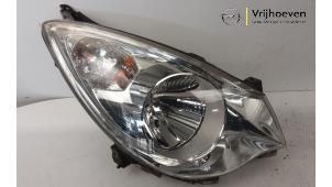 Used Headlight, right Opel Agila (B) 1.2 16V Price € 125,00 Margin scheme offered by Autodemontage Vrijhoeven B.V.