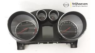 Usagé Instrument de bord Opel Insignia Sports Tourer 2.0 CDTI 16V 160 Ecotec Prix € 90,00 Règlement à la marge proposé par Autodemontage Vrijhoeven B.V.