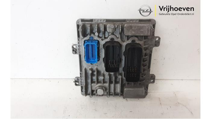 Used Engine management computer Opel Corsa E 1.3 CDTi 16V ecoFLEX Price € 100,00 Margin scheme offered by Autodemontage Vrijhoeven B.V.