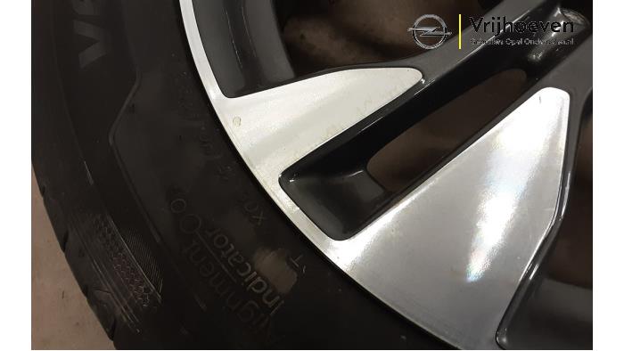 Felgen Set + Reifen van een Opel Grandland/Grandland X 1.2 Turbo 12V 2019