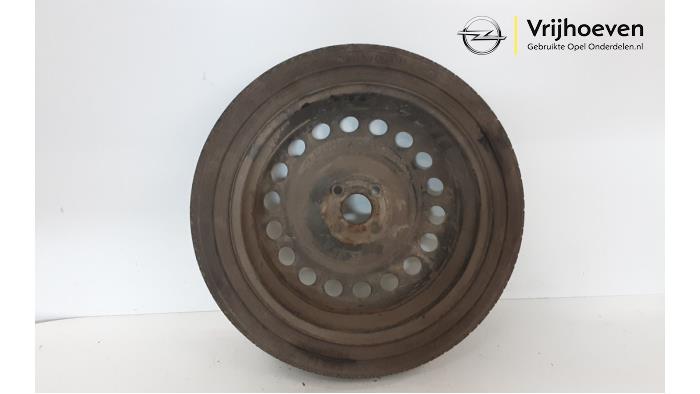 Spare wheel mechanism from a Opel Adam 1.2 16V 2013
