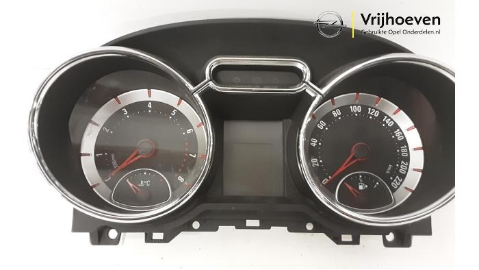Cuentakilómetros de un Opel Adam 1.2 16V 2013