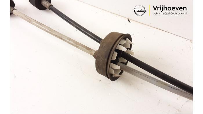 Gearbox shift cable Opel Zafira 1.8 16V Ecotec - 55351949 F17