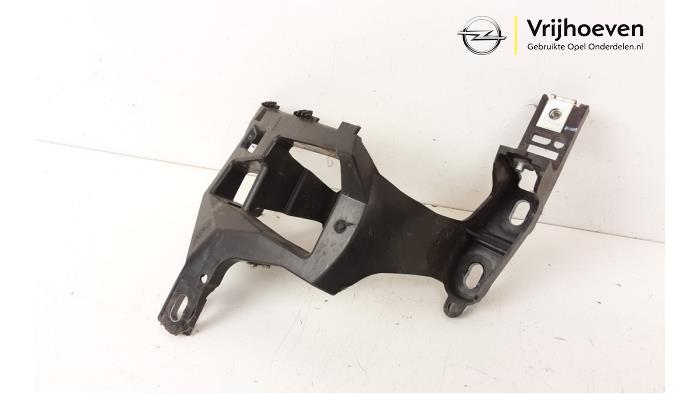 Front bumper bracket, right from a Opel Corsa E 1.4 16V 2019