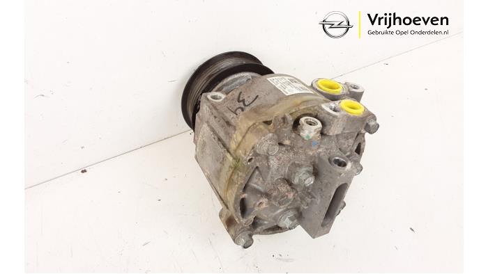Air conditioning pump from a Vauxhall Mokka/Mokka X 1.4 Turbo 16V 4x2 2016