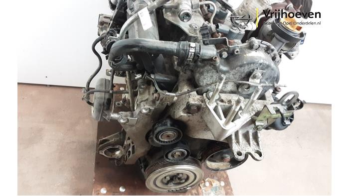 Motor de un Opel Combo 1.3 CDTI 16V ecoFlex 2014