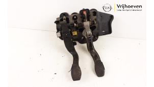Used Set of pedals Opel Corsa D 1.4 16V Twinport Price € 100,00 Margin scheme offered by Autodemontage Vrijhoeven B.V.