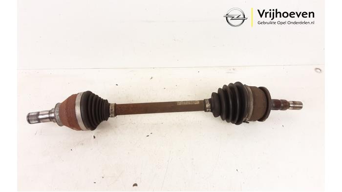 Gebrauchte Antriebswelle links vorne Opel Astra K 1.4 Turbo 16V Preis € 90,00 Margenregelung angeboten von Autodemontage Vrijhoeven B.V.