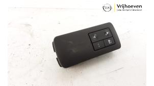 Used Electric window switch Opel Vectra C Caravan 2.2 DIG 16V Price € 50,00 Margin scheme offered by Autodemontage Vrijhoeven B.V.