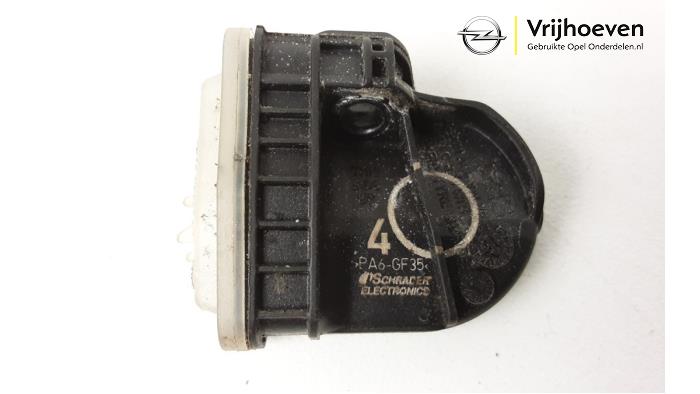Sensor de presión de neumáticos de un Opel Astra K 1.6 CDTI 136 16V 2015