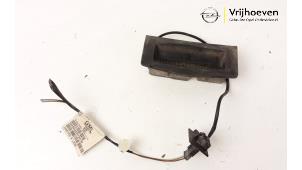 Used Tailgate switch Opel Astra H Twin Top (L67) 1.6 16V Price € 30,00 Margin scheme offered by Autodemontage Vrijhoeven B.V.