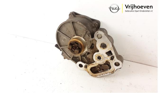 Bomba de vacío (Gasolina) de un Opel Corsa E 1.0 SIDI Turbo 12V 2015