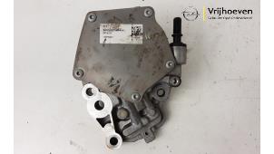 Usagé Pompe à vide assistant de freinage Opel Astra K 1.0 SIDI Turbo 12V Prix € 50,00 Règlement à la marge proposé par Autodemontage Vrijhoeven B.V.