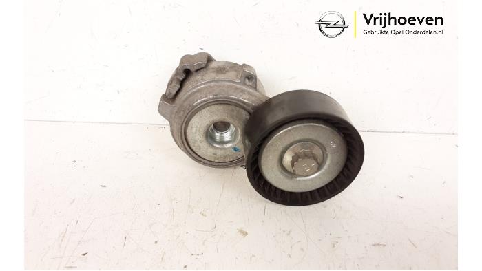 Usados Rodillo tensor correa múltiple Opel Crossland (X) 1.2 Turbo 12V Precio € 30,00 Norma de margen ofrecido por Autodemontage Vrijhoeven B.V.