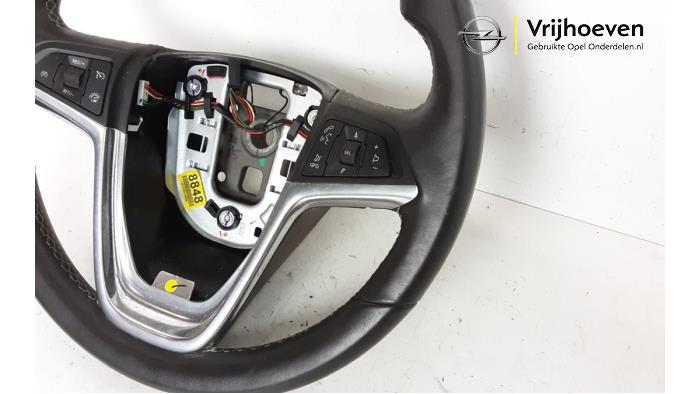 Steering wheel from a Vauxhall Mokka/Mokka X 1.4 Turbo 16V 4x4 2015