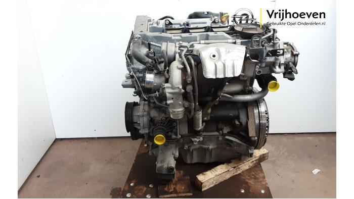 Motor de un Opel Astra K 1.6 SIDI Eco Turbo 16V 2018