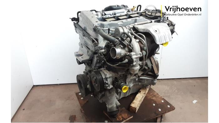 Motor van een Opel Astra K 1.6 SIDI Eco Turbo 16V 2018