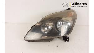 Used Headlight, left Opel Zafira (M75) 2.2 16V Direct Ecotec Price € 75,00 Margin scheme offered by Autodemontage Vrijhoeven B.V.