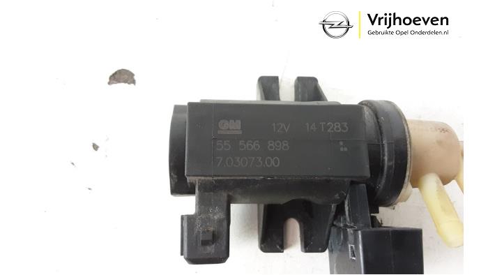 Boost pressure sensor from a Opel Zafira Tourer (P12) 2.0 CDTI 16V 165 Ecotec 2014