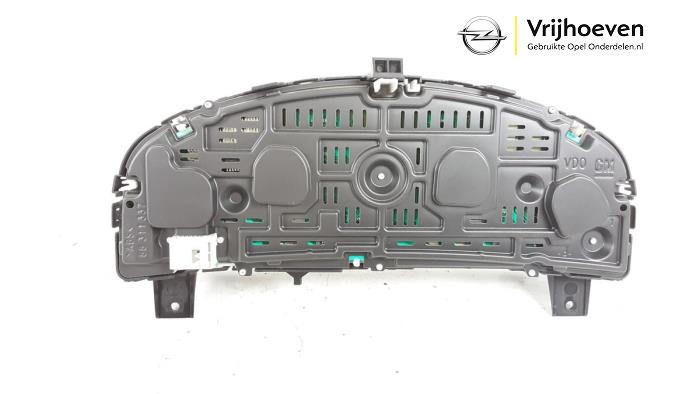 Usagé Compteur Opel Vectra C Caravan 2.2 DIG 16V Prix € 50,00 Règlement à la marge proposé par Autodemontage Vrijhoeven B.V.