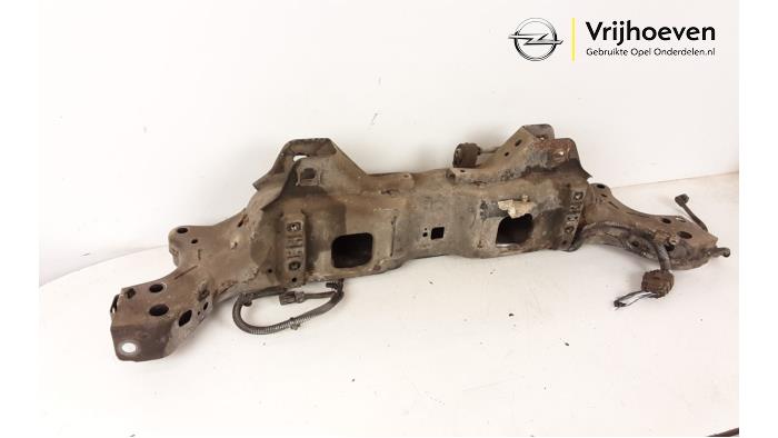 Subframe from a Opel Insignia Grand Sport 1.5 Turbo 16V 140 2017