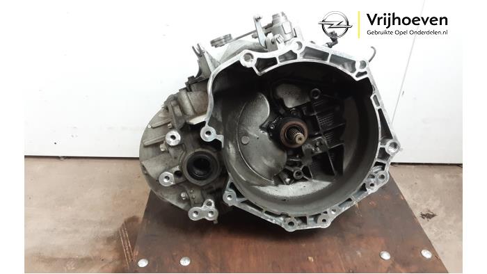 Usagé Boîte de vitesse Opel Astra K Sports Tourer 1.6 CDTI 110 16V Prix € 850,00 Règlement à la marge proposé par Autodemontage Vrijhoeven B.V.