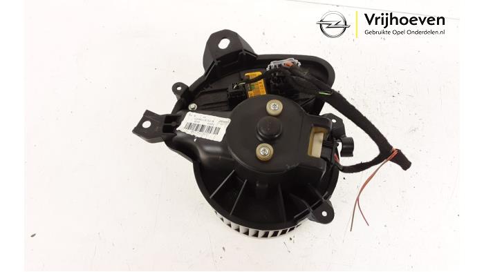 Motor de ventilador de calefactor de un Opel Corsa D 1.3 CDTi 16V ecoFLEX 2010