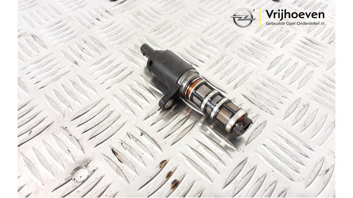 Begagnade Kamaxelsensor Opel Cascada 1.6 Turbo 16V Pris € 30,00 Marginaltabell erbjuds av Autodemontage Vrijhoeven B.V.