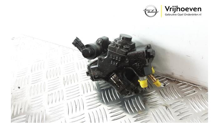 Bomba de gasolina mecánica de un Opel Corsa E 1.3 CDTi 16V ecoFLEX 2016