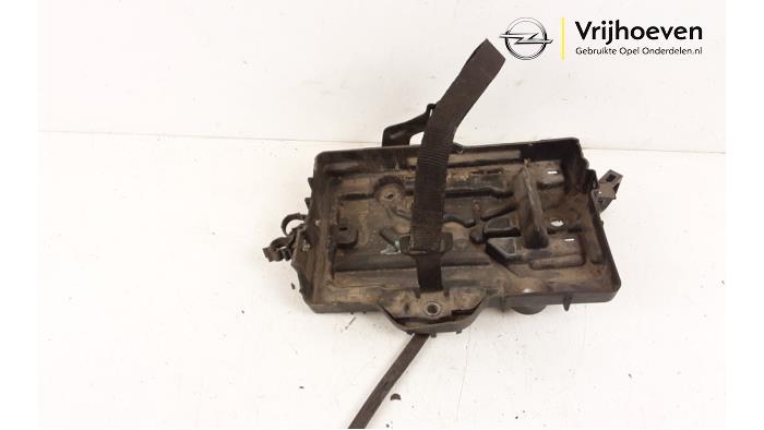 Battery box from a Opel Combo 1.3 CDTI 16V ecoFlex 2016