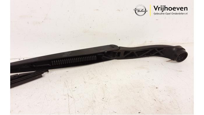 Front wiper arm from a Opel Karl 1.0 12V 2016