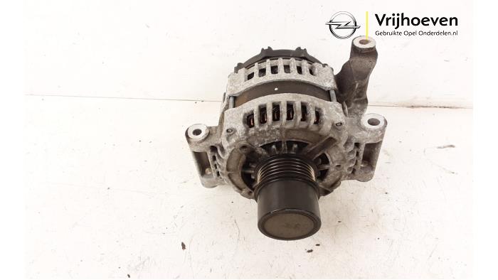 Begagnade Dynamo Opel Karl 1.0 12V Pris € 50,00 Marginaltabell erbjuds av Autodemontage Vrijhoeven B.V.