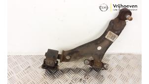 Usagé Bras de suspension avant gauche Opel Karl 1.0 12V Prix € 50,00 Règlement à la marge proposé par Autodemontage Vrijhoeven B.V.