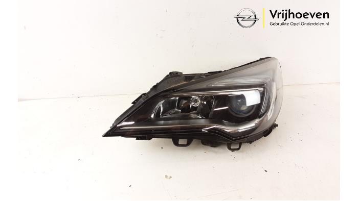 Headlight, left from a Opel Astra K 1.0 SIDI Turbo 12V 2018