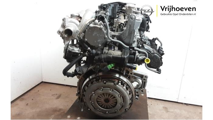 Motor van een Opel Corsa F (UB/UH/UP) 1.2 Turbo 12V 100 2021